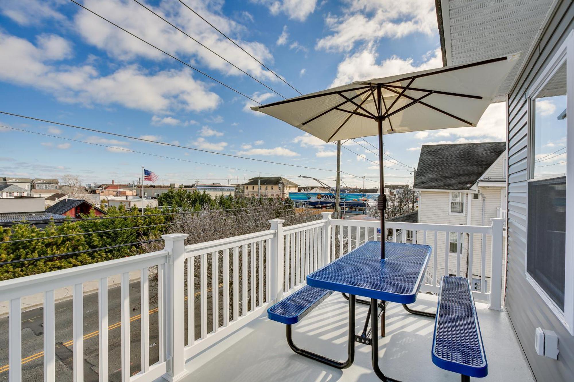 Spacious Wildwood Condo Walk To Beach! エクステリア 写真